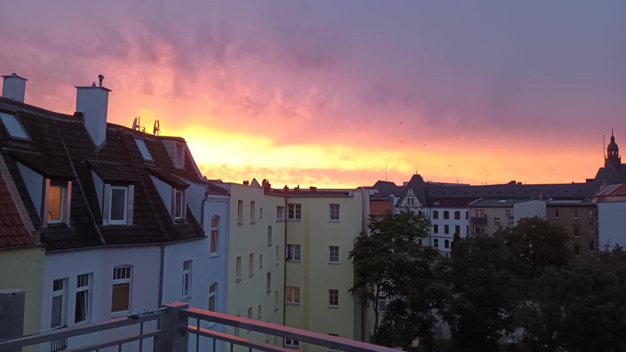 Ueber Den Daechern Von Halle Halle  Ngoại thất bức ảnh